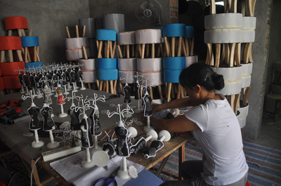 分宜高嵐鄉政府引導本地企業轉型，借力電商拓寬工藝品銷路