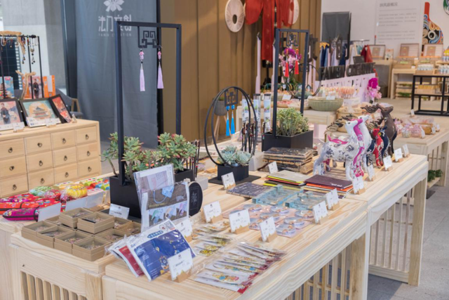 法門文創中心開啟藝術新篇章，千余款文創產品引領工藝新風尚